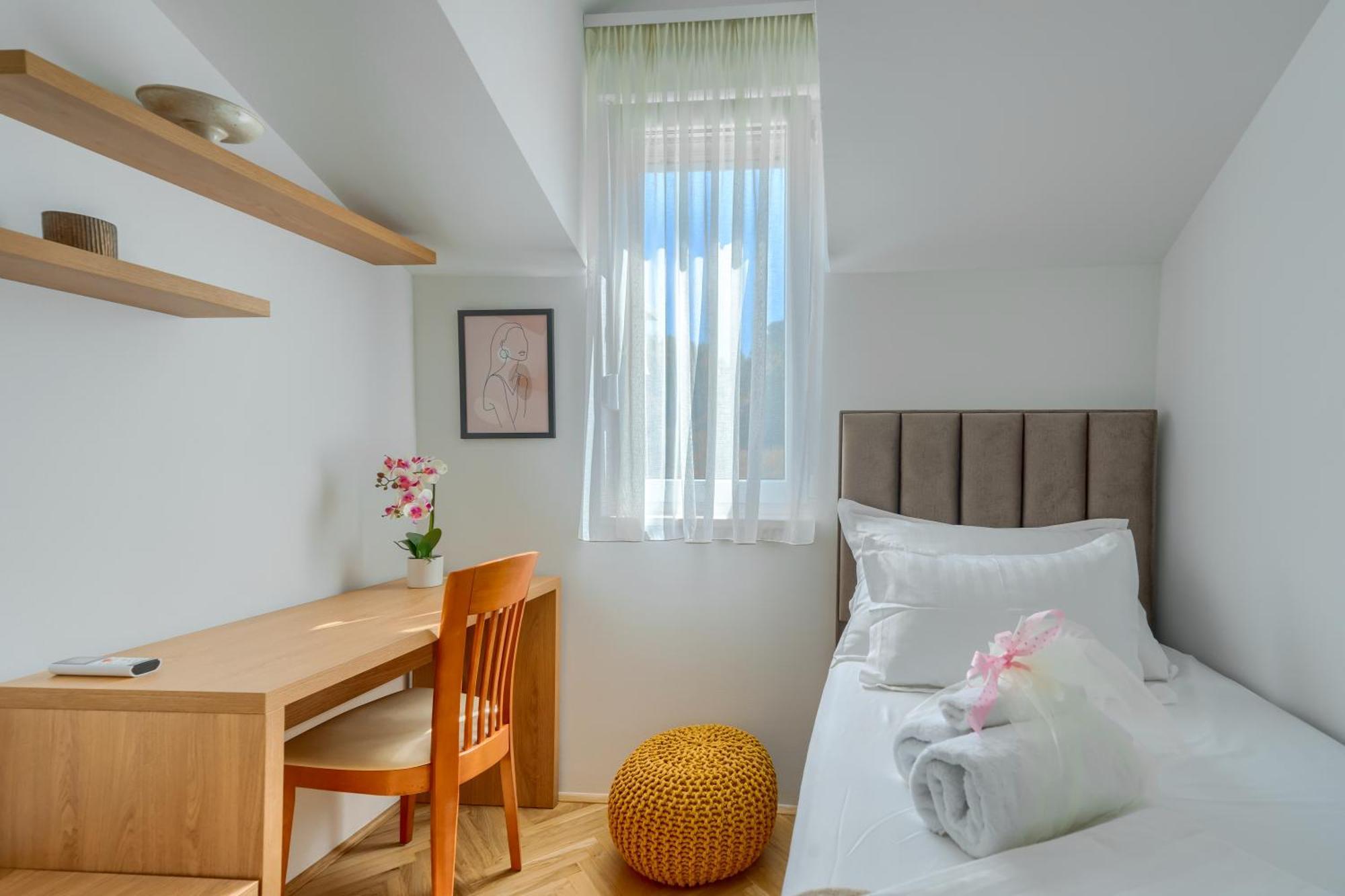 Eternity Apartment *